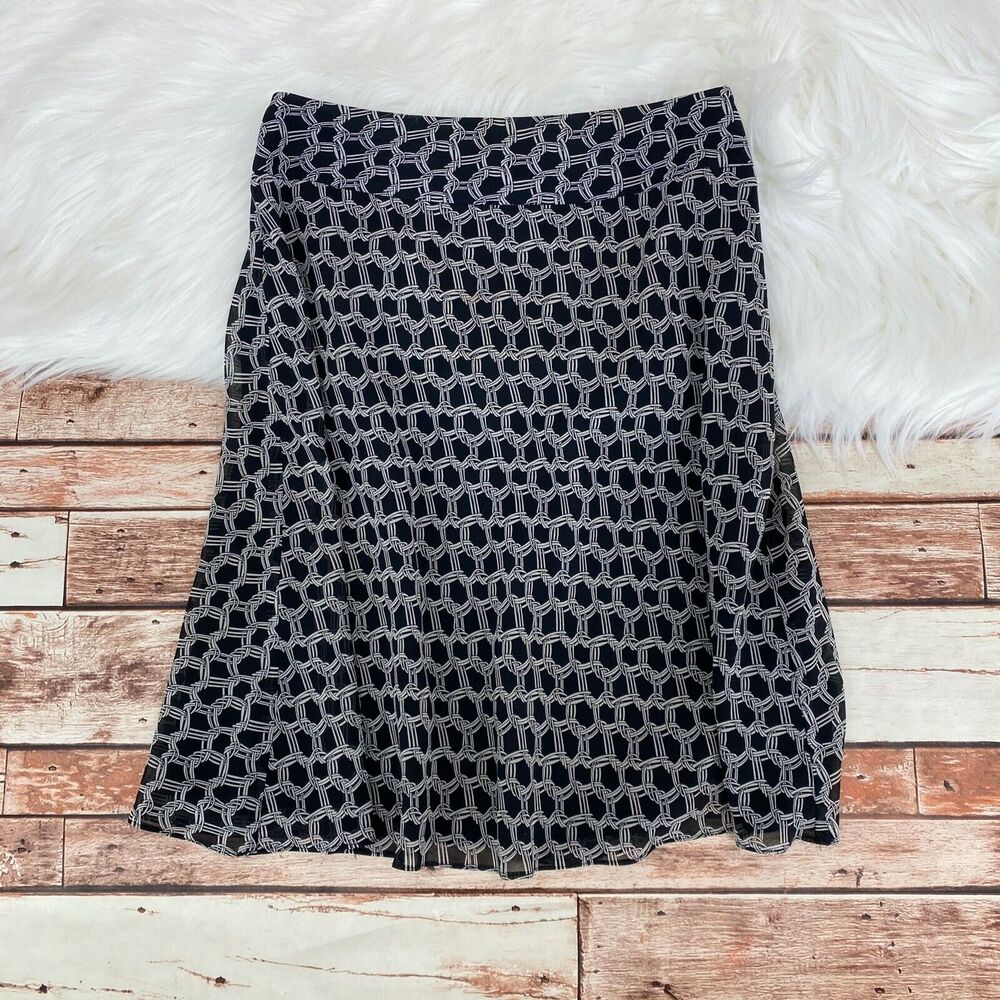 Ann Taylor Women's Geometric Print A-Line Flowy Skirt Size 0P Petite Black White